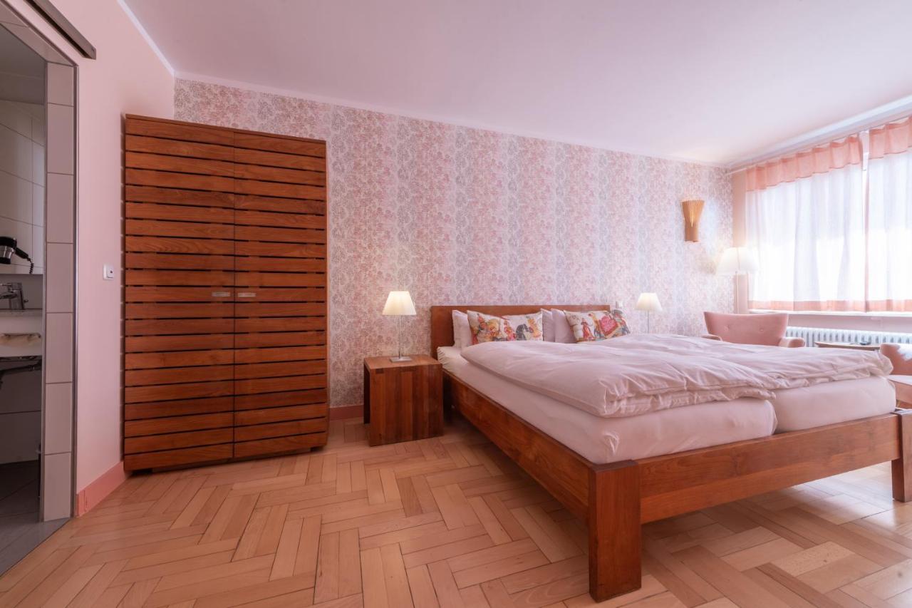 Hotel Viva Sky Констанц Экстерьер фото