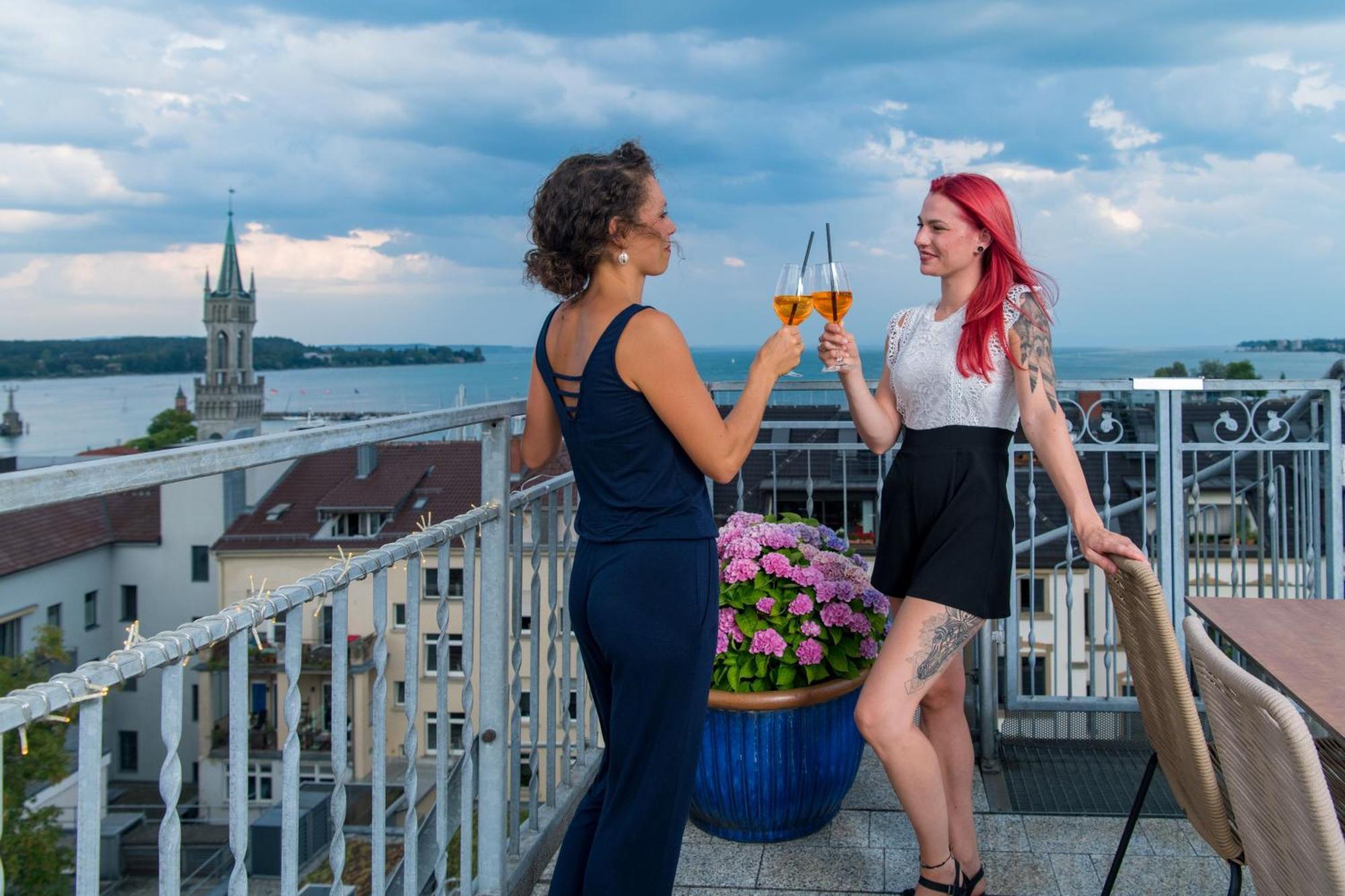 Hotel Viva Sky Констанц Экстерьер фото